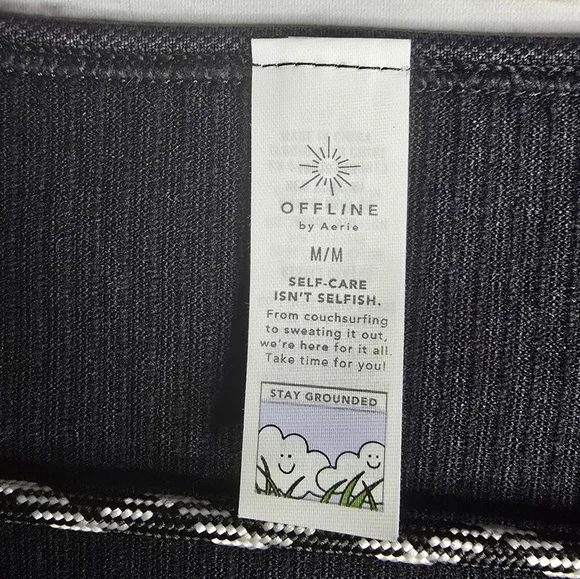 Offline By Aerie Ribbed Crop Top Long Sleeves Round Neck Black Medium - Picture 4 of 5